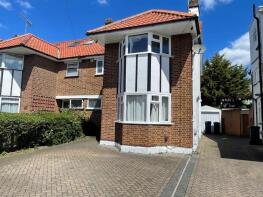 14, Devonshire Road, Mill Hill, London NW7 1LL