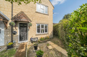 64, Haygarth Close, Cirencester GL7 1WY