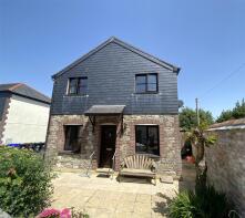 1, Rosewin Mews, Lower East Street, St. Columb TR9 6BN