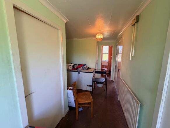 15 Donisthorpe Lane, Moira, Swadlincote, Derbyshire DE12 6AZ photo 4
