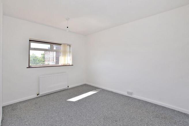 Bedroom 1 (2)