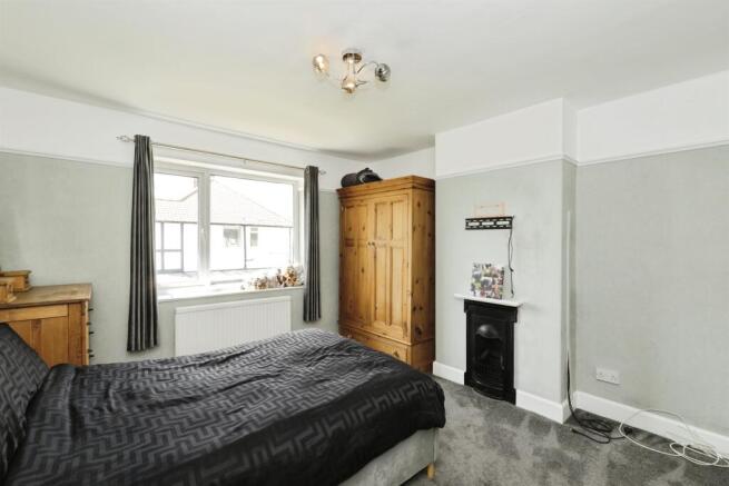 3 bed Semi-Detached for sale Image 5