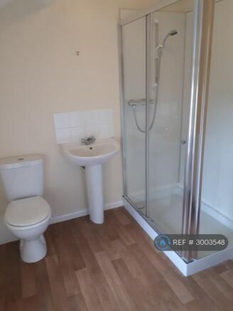 1 bed Semi-Detached to rent Image 7