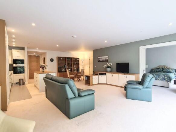 Alderley Road, Wilmslow, Cheshire, SK9 photo 4