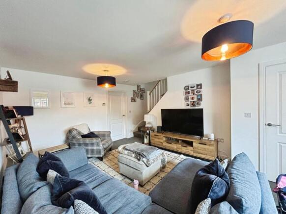 3 bed Semi-Detached for sale Image 7