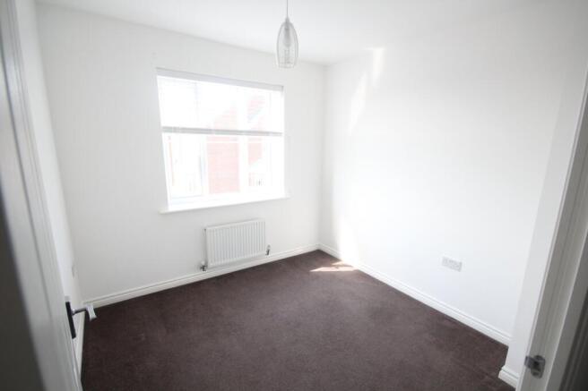 2 bed Apartment to rent Image 6