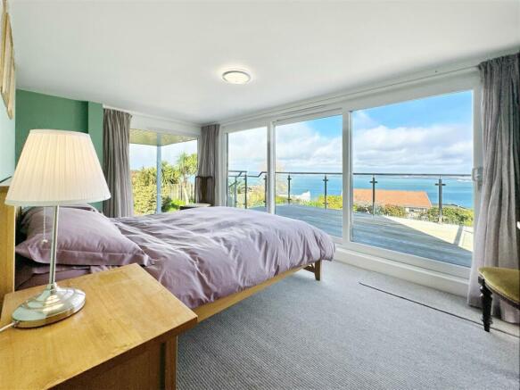 Bedroom 1.JPG