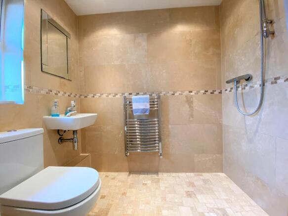 Ensuite