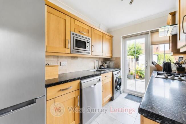 8 Reg kitchen 2
