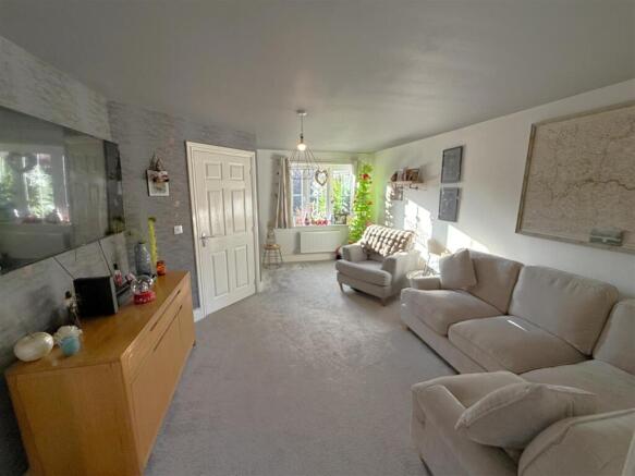 Living Room A.JPG