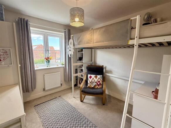 3 bed Detached for sale Image 8