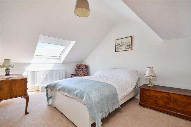 4 bed Detached for sale Image 12
