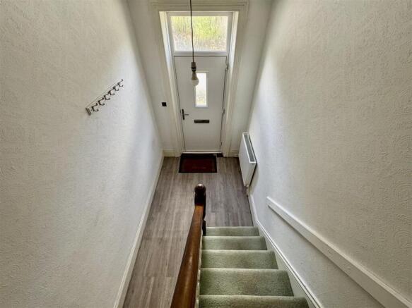 3 bed Terraced for sale Image 12