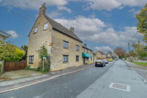100, High Street, Towcester NN12 7PQ