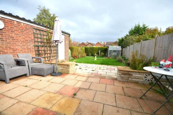 Thackeray Close, Hillside photo 4