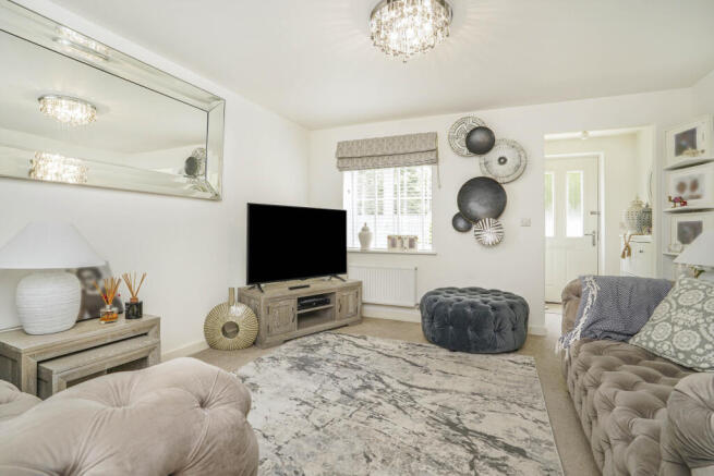 3 bed Semi-Detached for sale Image 2