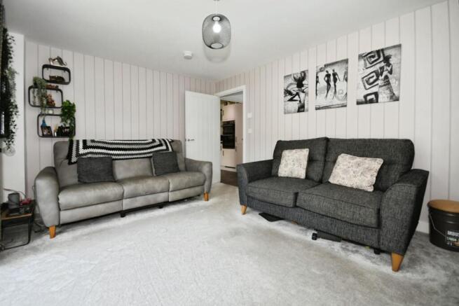 LOUNGE 02.jpg