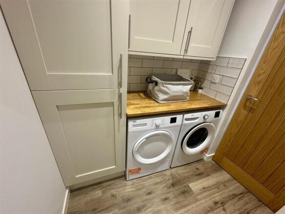 3 bed Detached Bungalow for sale Image 6
