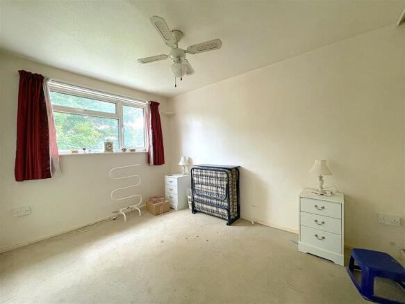 Bedroom One (1).jpeg