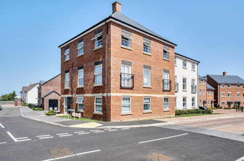 63 Swallows Rise, Westbury