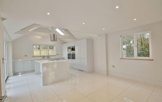 Kitchen and Di...