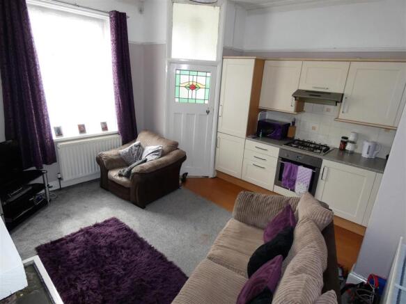 living area 3.jpg