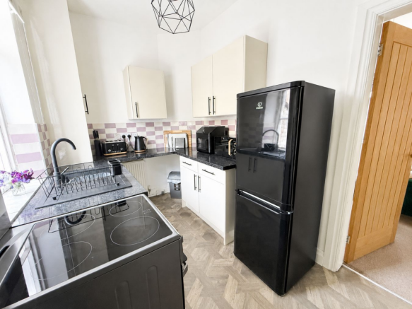 2 bed Terraced for sale Image 9