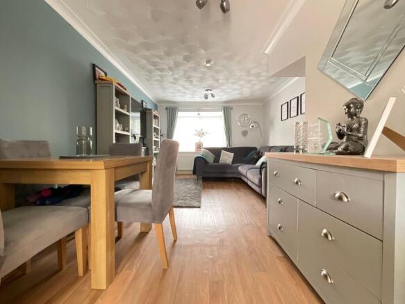 2 bed Semi-Detached for sale Image 5