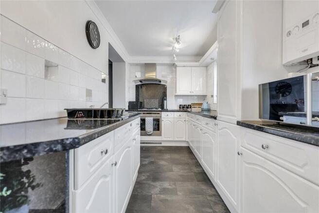 3 bed Semi-Detached for sale Image 8