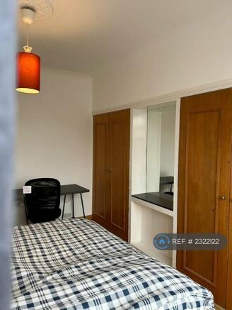 Bedroom Pic 1