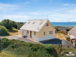 2, Wood Village, Newgale, Haverfordwest SA62 6AR