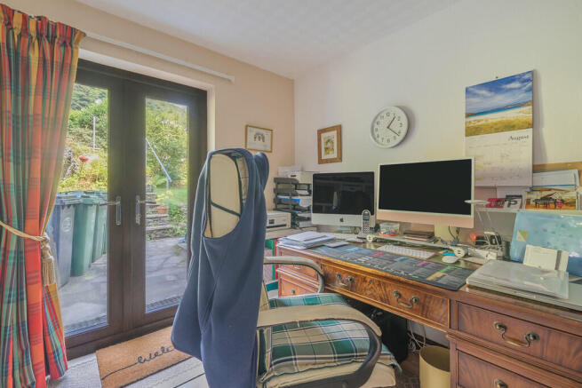 Office/Bedroom 3