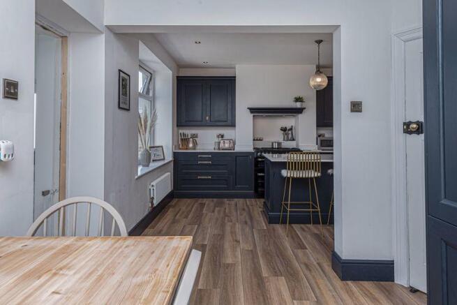 KITCHEN/DINER