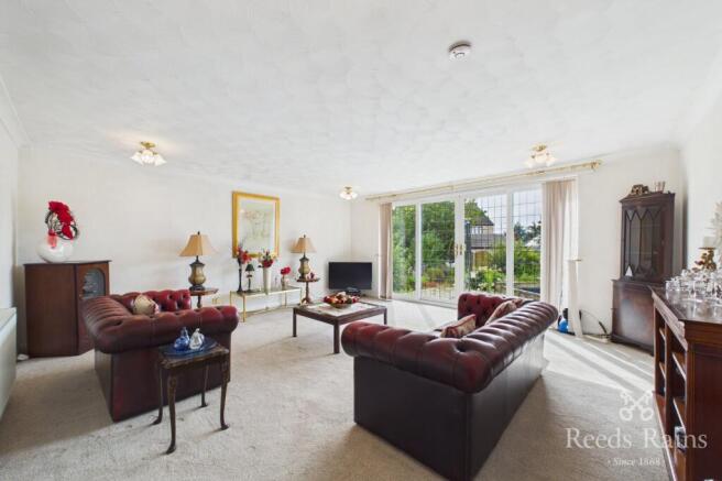 3 bed Bungalow for sale Image 12