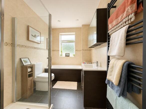 3 bed Terraced for sale Image 8