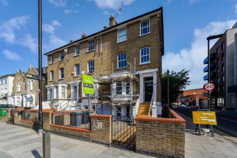 Mayes Road, Wood Green, N22