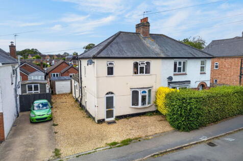 Leicester Road, Fleckney, Leicester, LE8 8BG
