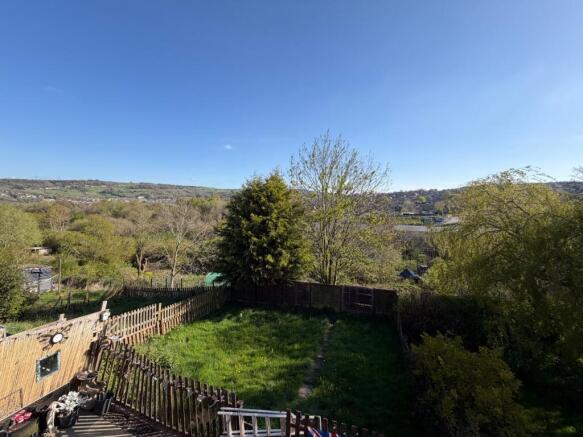 2 bed Semi-Detached for sale Image 8