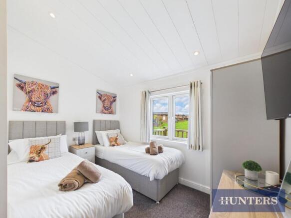 2 bed Park Home for sale Image 10
