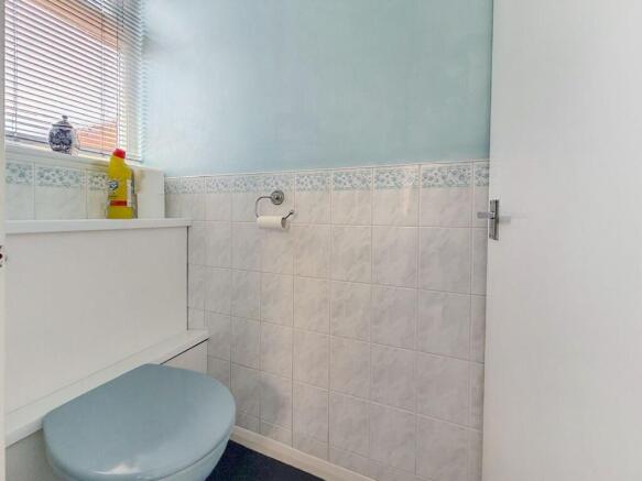 3 bed Terraced for sale Image 8