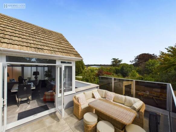 Sun Terrace .2.jpg