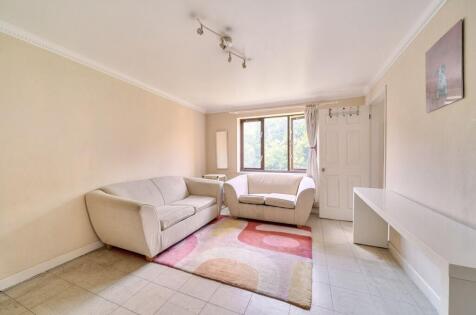 Niagara Close, London, N1