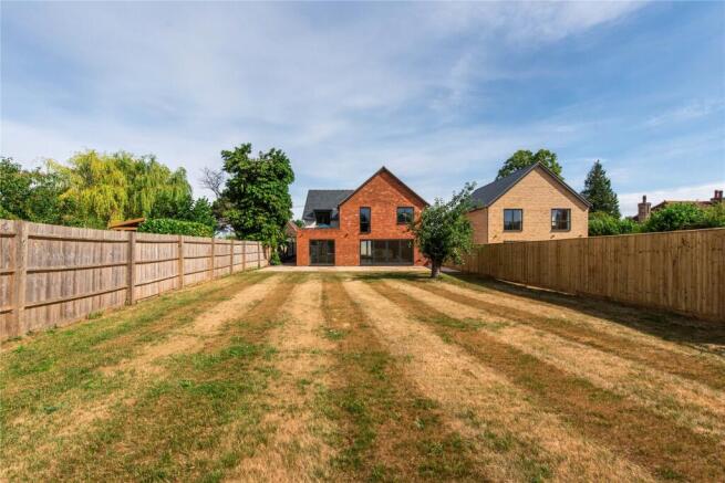 10, Milton Road, Gayton, Northampton, Northamptonshire, NN7 photo 4