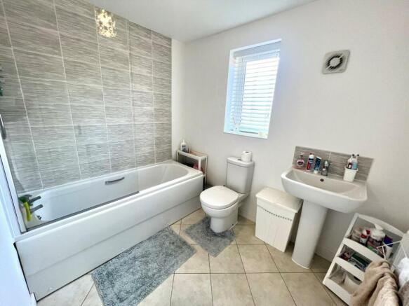 Bathroom.jpg