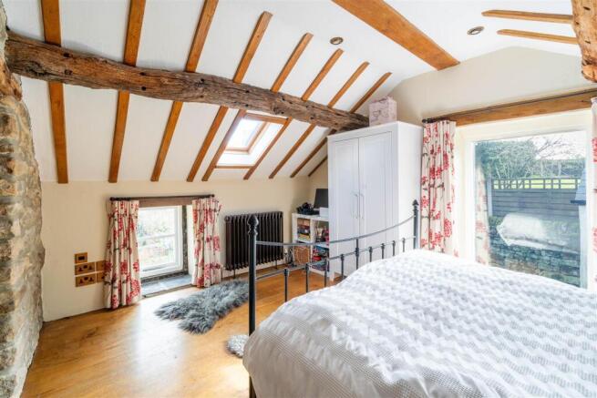 Bedroom3-3.jpg