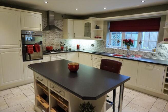 Kitchen / Breakfast