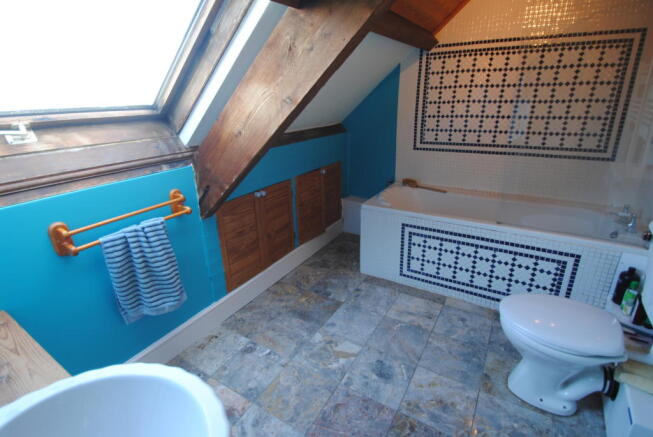 Photo 8