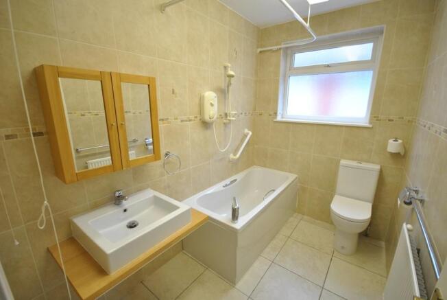 Photo 10