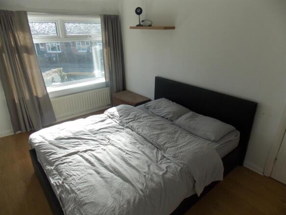 3 bed Semi-Detached to rent Image 7