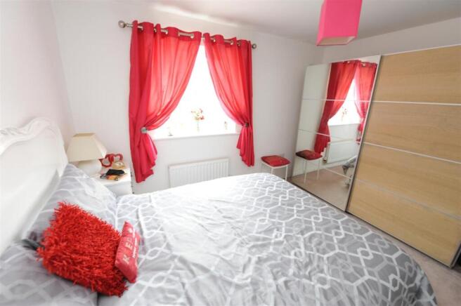 2 bed Town House for sale Image 12
